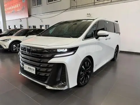 Toyota Alphard 2024 — фото 1