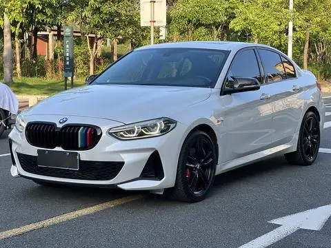 BMW 1 Series 2021