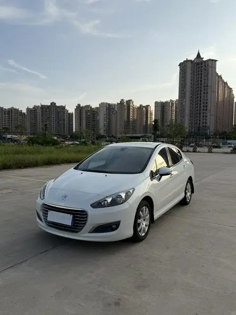 Peugeot 308 2014
