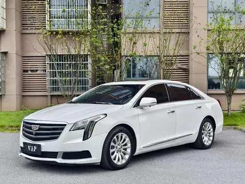 Cadillac XTS 2018 — фото 1