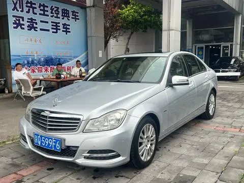 Mercedes-Benz C-Class 2011