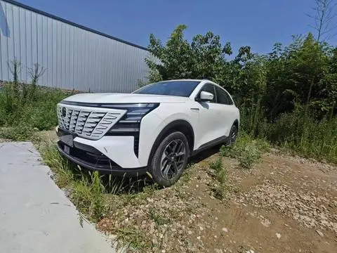 Changan CS75 PLUS 2025 — фото 1