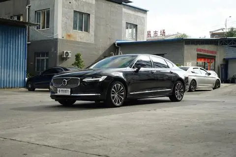 Volvo S90 2022