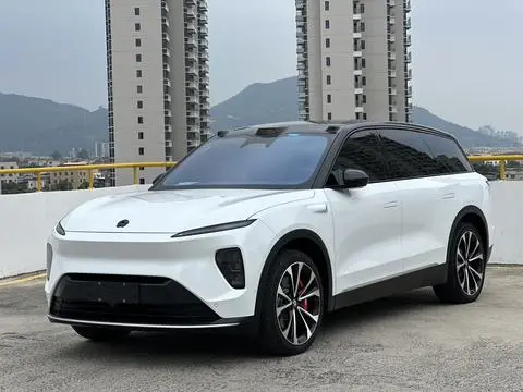 NIO ES8 2023