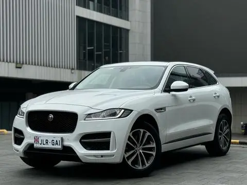 Jaguar F-PACE 2019