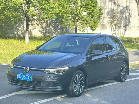 Volkswagen Golf 2021