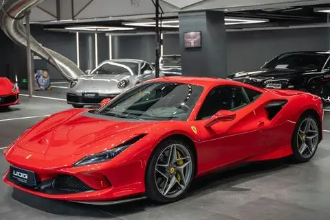Ferrari F8 2019