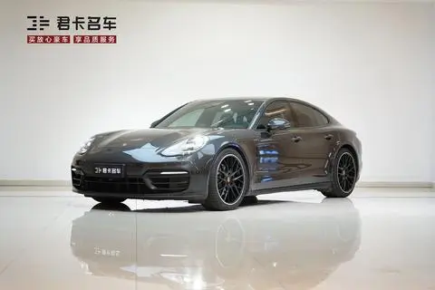 Porsche Panamera 2022