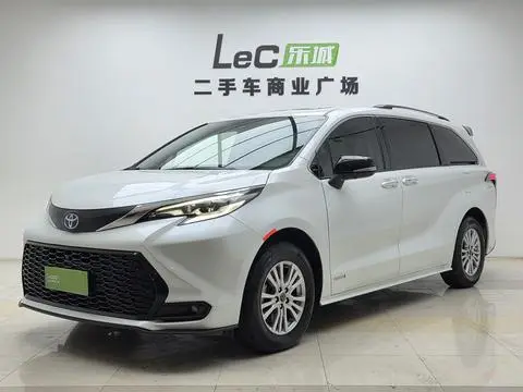 Toyota 赛那 2021
