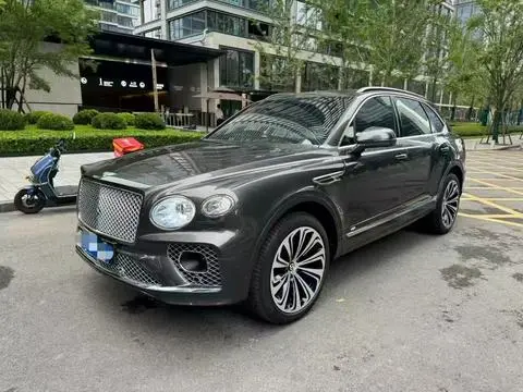 Bentley 添越 2021