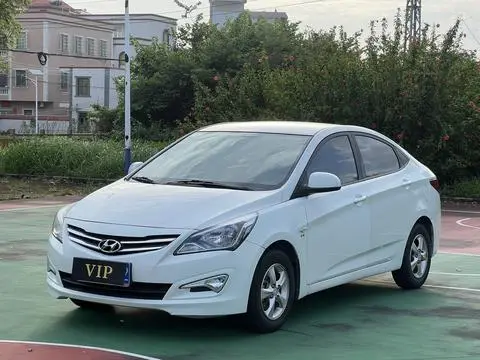 Hyundai 瑞纳 2016
