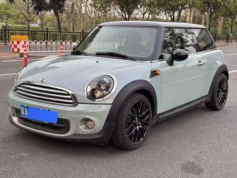 MINI MINI 2011