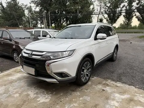 Mitsubishi 欧蓝德 2018