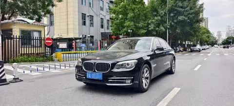 BMW 7 Series 2009