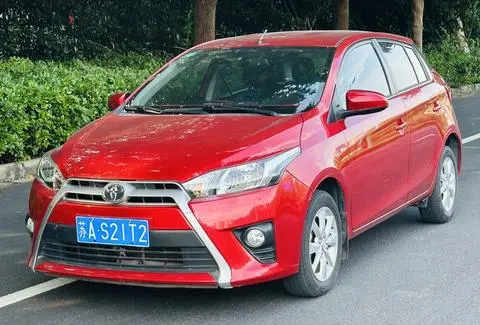 Toyota YARIS L 2014