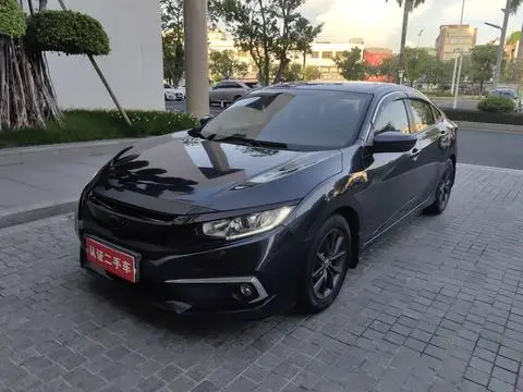 Honda Civic 2019 — фото 1
