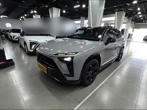 NIO ES8 2020