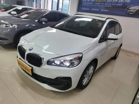 BMW 2 Series 旅行车 2018