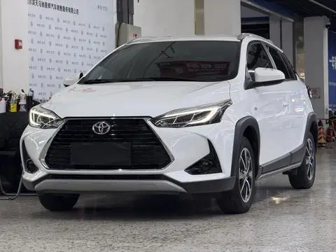 Toyota YARIS L 2022