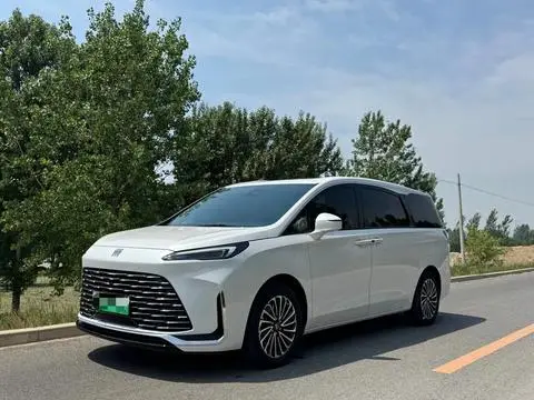 Buick GL8 PHEV 2025