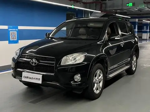 Toyota RAV4 2011