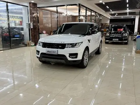 Land Rover 揽胜运动 2016 — фото 1