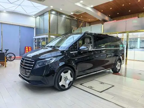 Mercedes-Benz V-Class 2024