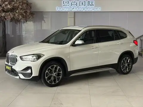 BMW X1 2022 — фото 1