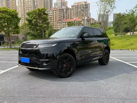 Land Rover 揽胜运动 2024 — фото 1