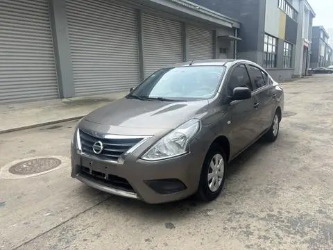 Nissan 阳光 2015
