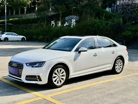 Audi A4L 2019 — фото 1