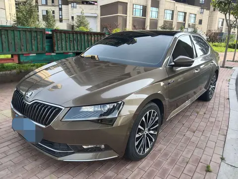 Skoda Superb 2016