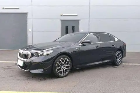 BMW i5 2025