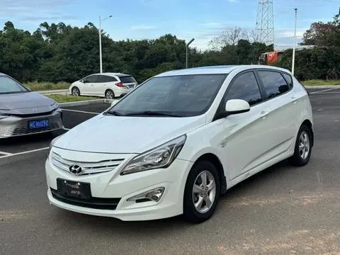 Hyundai Reina 2014