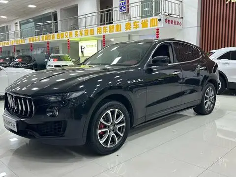Maserati Levante 2018 — фото 1