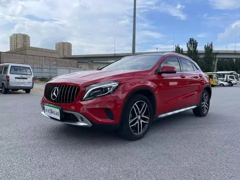 Mercedes-Benz GLA 2016