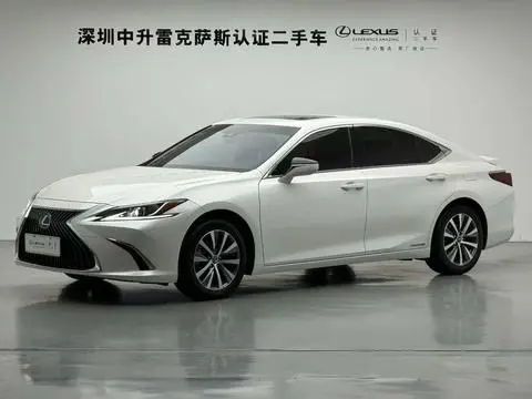 Lexus ES 2021