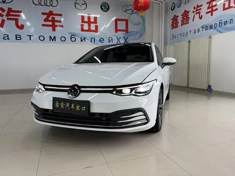 Volkswagen Golf 2021