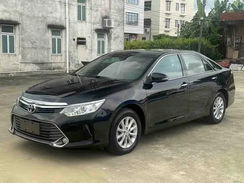 Toyota Camry 2015