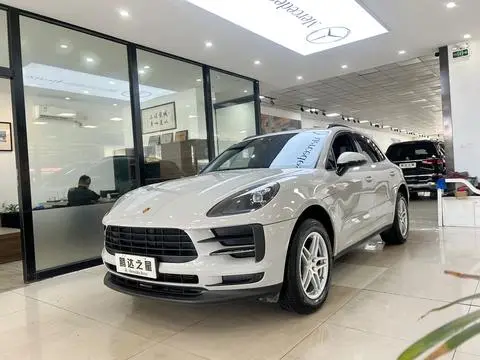 Porsche Macan 2021