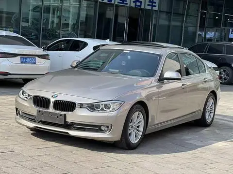BMW 3 Series 2015 — фото 1