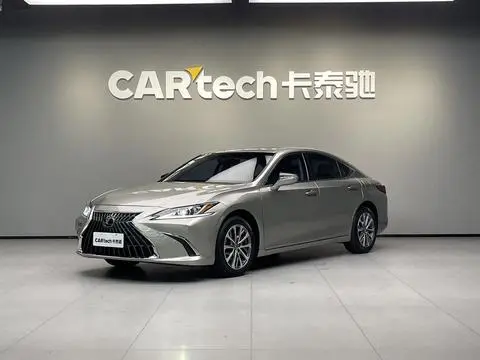 Lexus ES 2022