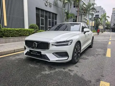 Volvo S60 2024