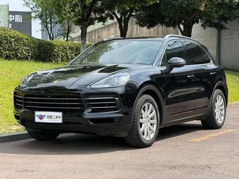 Porsche Cayenne 2019 — фото 1