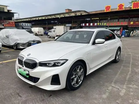 BMW i3 2022