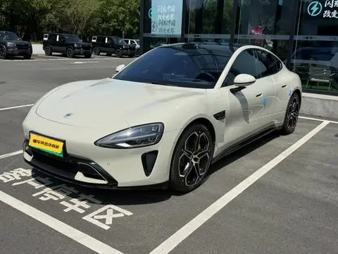 Xiaomi SU7 2024