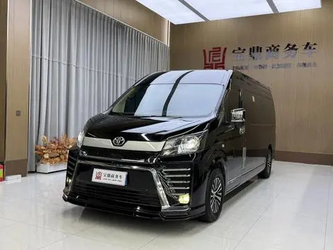 Toyota HIACE 2023 — фото 1
