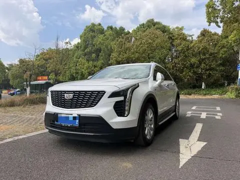 Cadillac XT4 2020 — фото 1