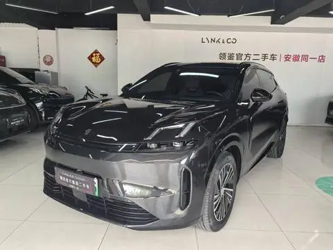 Lynk & Co 08 EM-P 2023