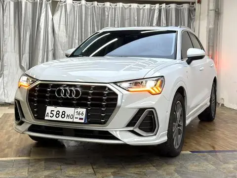 Audi Q3 2022 — фото 1